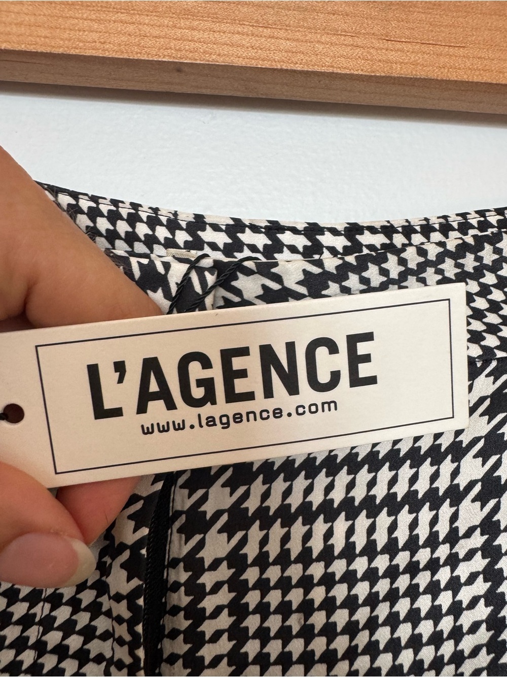L'AGENCE Black & White Houndstooth Plaid Wide-Leg Pants in Size 10 - Picture 3 of 6